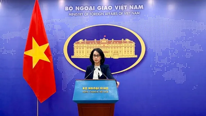 Bộ Ngoại giao chỉ đạo hỗ trợ công dân Việt Nam tại Trung Đông về nước- Ảnh 1. Bộ Ngoại giao chỉ đạo hỗ trợ công dân Việt Nam tại Trung Đông về nước- Ảnh 1.