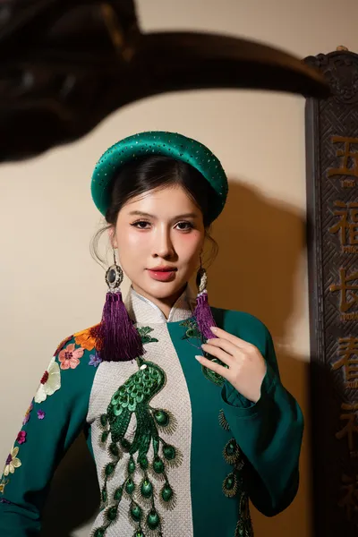 Viết tiếp câu chuyện về áo dài trong dòng chảy văn hóa đương đại- Ảnh 5. Viết tiếp câu chuyện về áo dài trong dòng chảy văn hóa đương đại- Ảnh 5.