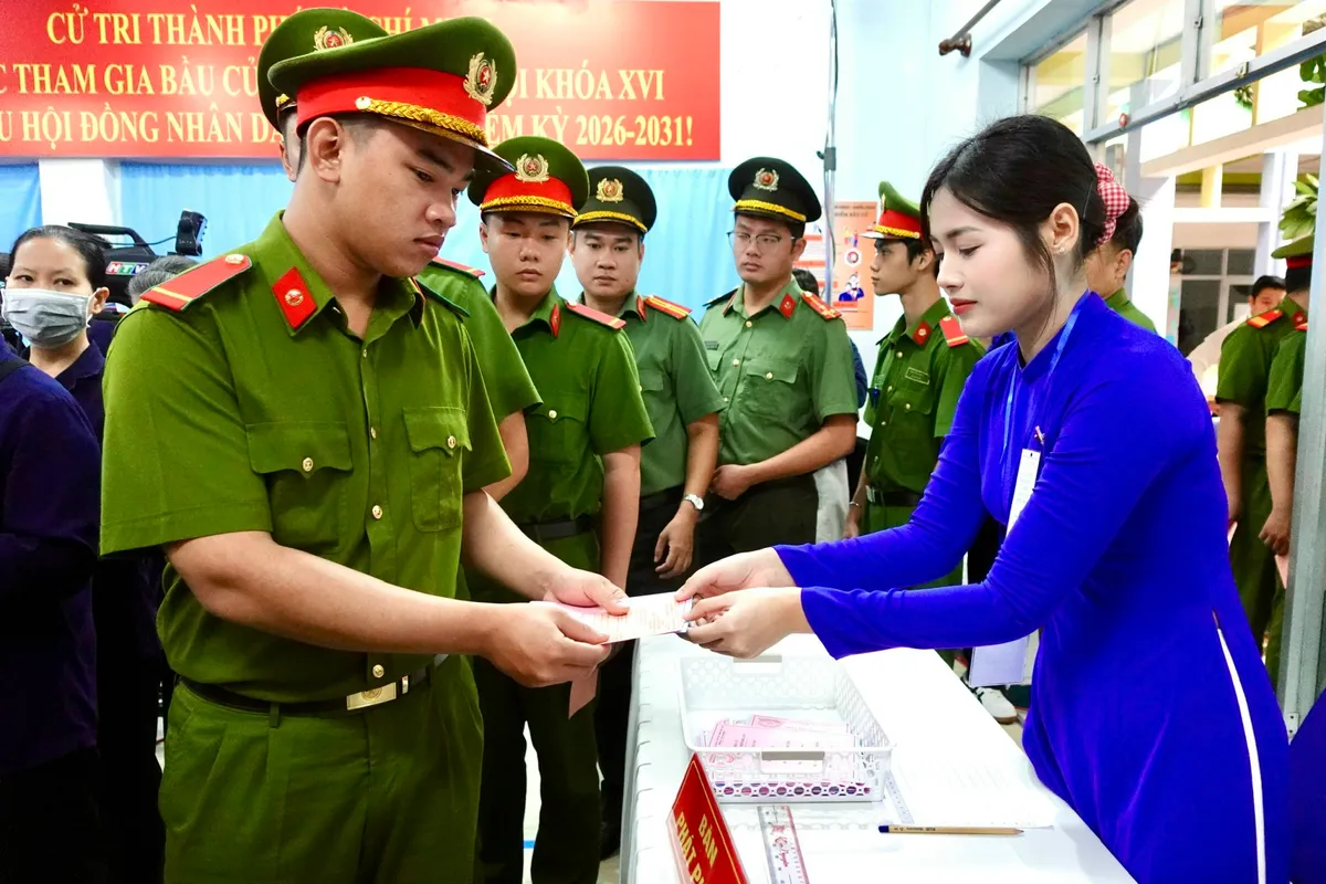 TP Hồ Chí Minh công bố danh sách 125 người trúng cử đại biểu HĐND nhiệm kỳ 2026 - 2031 - Ảnh 1.