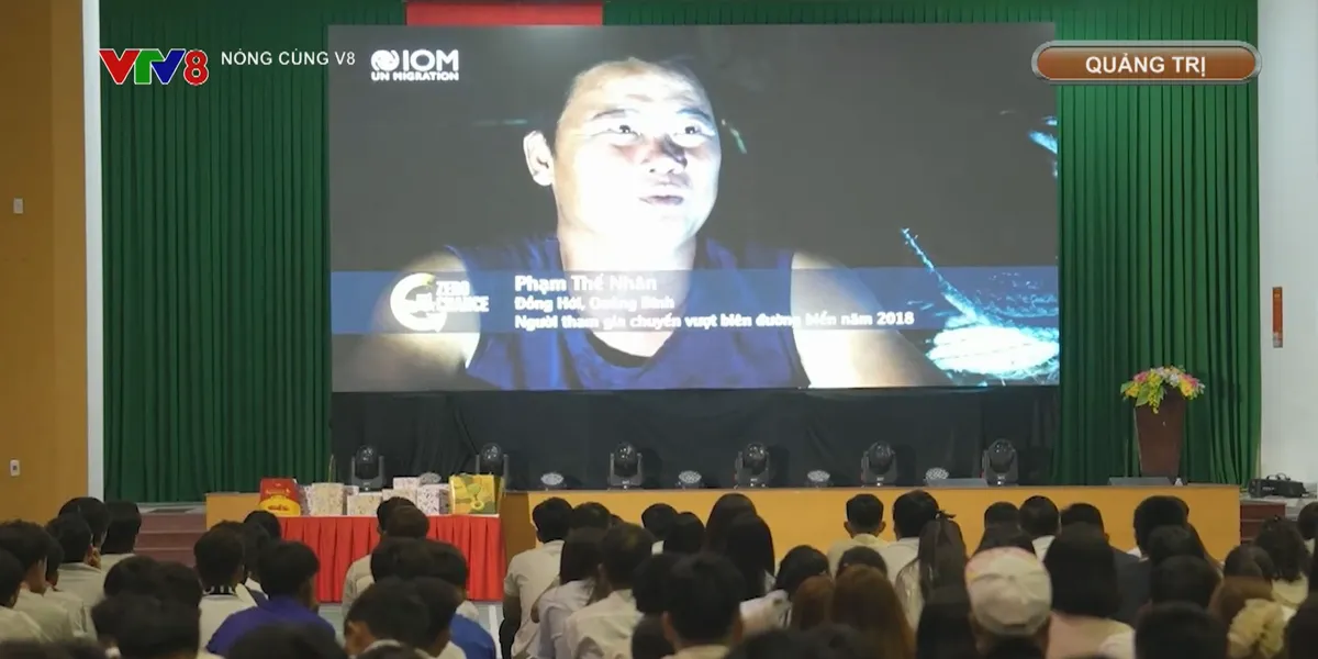 Truyền th&ocirc;ng ngăn chặn di cư tự do- Ảnh 2.