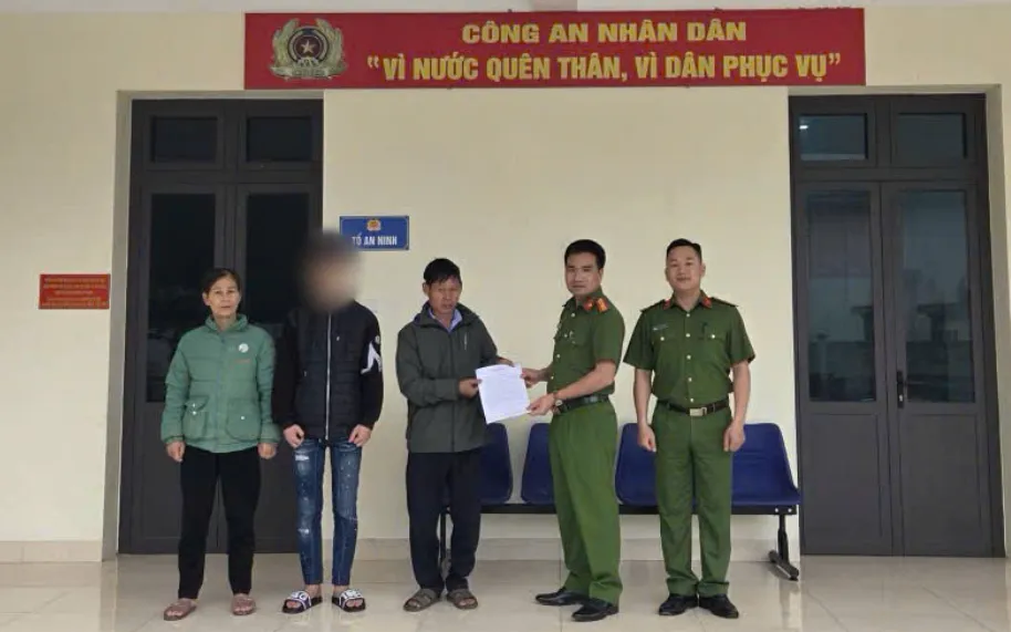Công an xã Phong Hải thành công trong việc tìm thấy hai thiếu niên bỏ nhà đi làm thuê