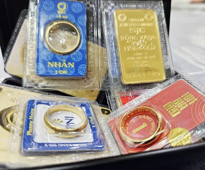 Sáng 20-3, giá vàng rớt gần 9 triệu đồng/lượng chỉ trong 3 ngày- Ảnh 1. Sáng 20-3, giá vàng rớt gần 9 triệu đồng/lượng chỉ trong 3 ngày- Ảnh 1.