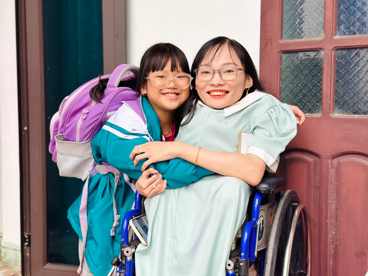 Chuyến xe tử tế th&aacute;ng 3: Khi những người phụ nữ lặng lẽ trở th&agrave;nh &aacute;nh s&aacute;ng cho cuộc đời người kh&aacute;c- Ảnh 4.