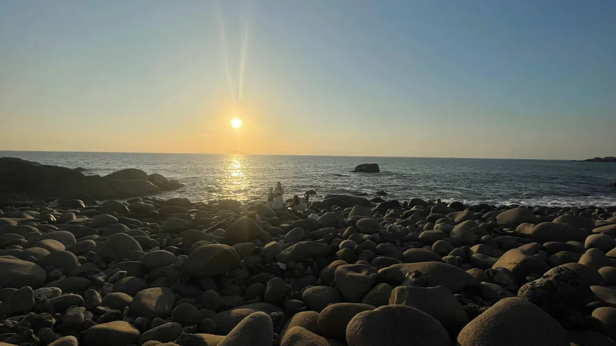 Chuyện về những người giữ biển v&agrave; vẻ đẹp nguy&ecirc;n sơ tr&ecirc;n đảo B&igrave;nh Hưng ng&agrave;y nắng mới- Ảnh 19.