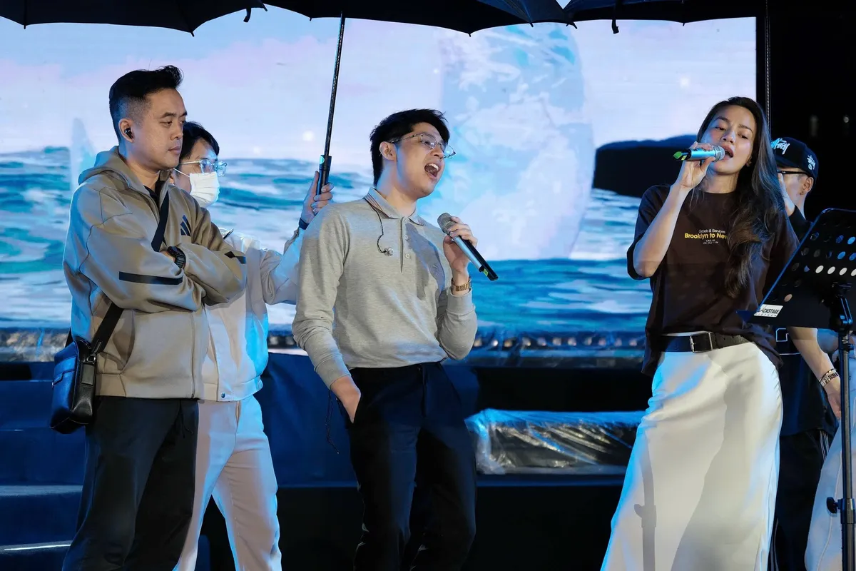 Điểm tin sao Việt: MC M&ugrave; Tạt lần đầu gọi Đức Huy l&agrave; 'anh' trong lễ cưới - Ảnh 5.