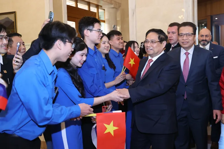 Thủ tướng Phạm Minh Ch&iacute;nh tới Thủ đ&ocirc; Moscow, bắt đầu thăm ch&iacute;nh thức Li&ecirc;n bang Nga - Ảnh 4.