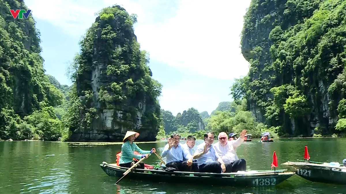 Ninh B&igrave;nh: Hướng đi bền vững từ du lịch xanh gắn với di sản - Ảnh 10.