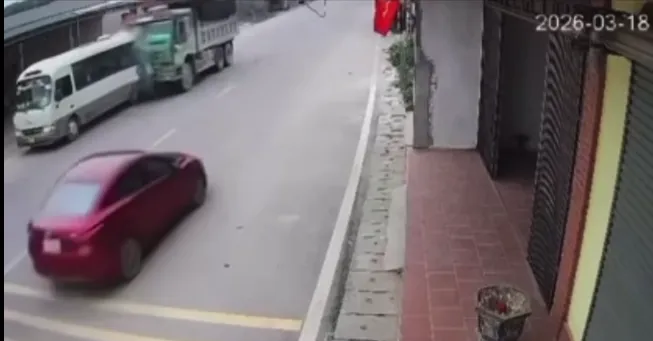 Đề xuất học vi&ecirc;n phải xem clip tai nạn nghi&ecirc;m trọng trước thi bằng l&aacute;i - Ảnh 1.