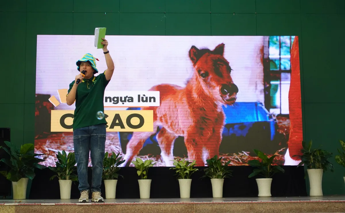 H&agrave;ng ng&agrave;n người tham dự sinh nhật 162 tuổi của Thảo Cầm Vi&ecirc;n S&agrave;i G&ograve;n- Ảnh 8.