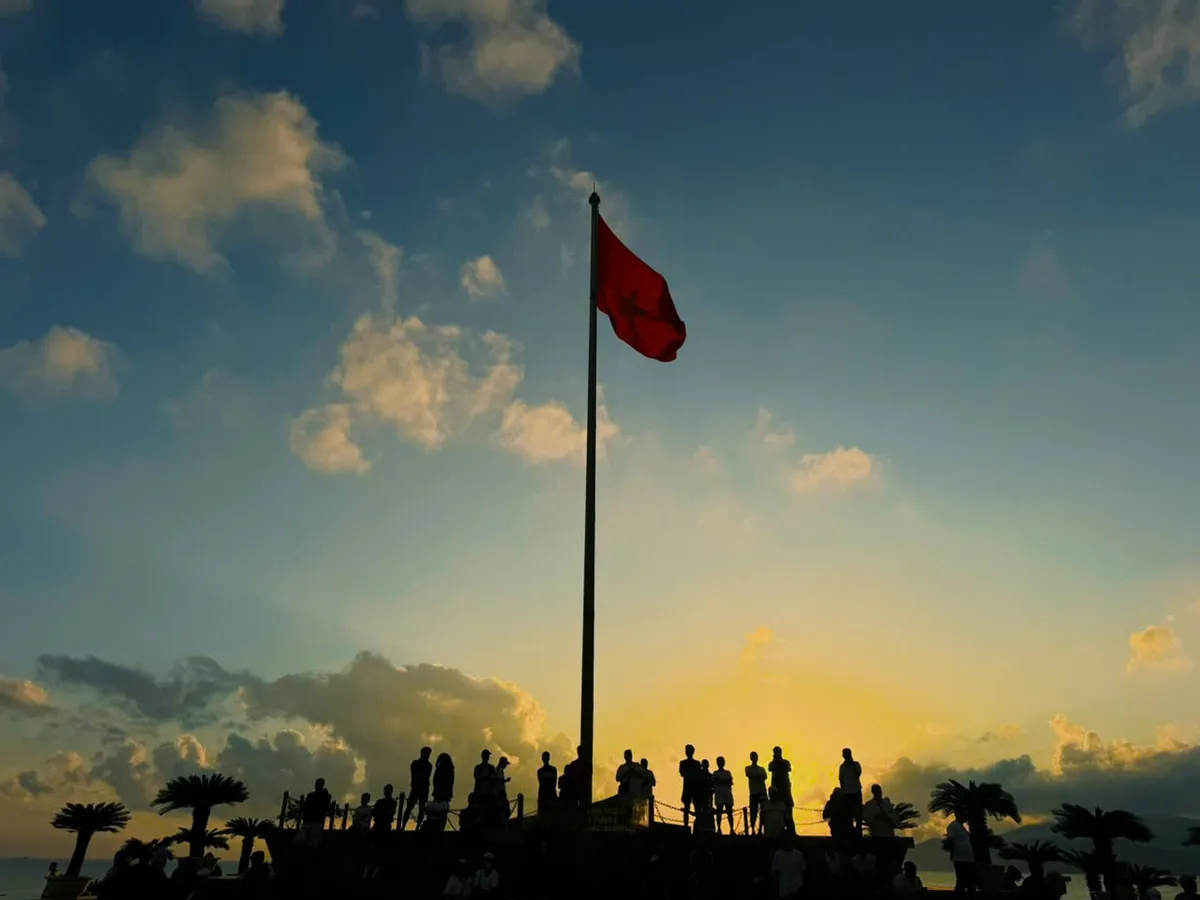 Kh&aacute;nh H&ograve;a: Hơn 5.000 người tham gia Ng&agrave;y chạy Olympic V&igrave; sức khỏe to&agrave;n d&acirc;n - V&igrave; an ninh Tổ quốc năm 2026 - Ảnh 8.