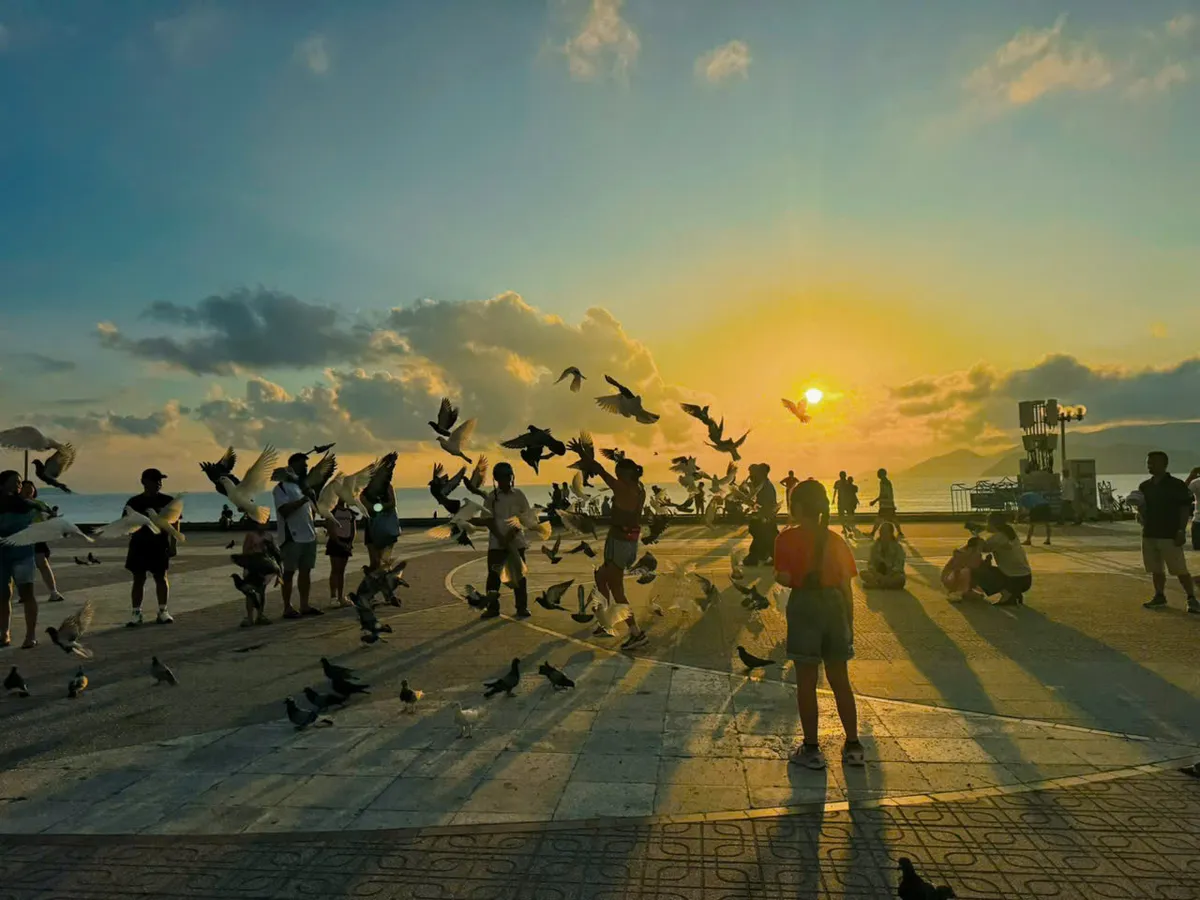 Kh&aacute;nh H&ograve;a: Hơn 5.000 người tham gia Ng&agrave;y chạy Olympic V&igrave; sức khỏe to&agrave;n d&acirc;n - V&igrave; an ninh Tổ quốc năm 2026 - Ảnh 7.