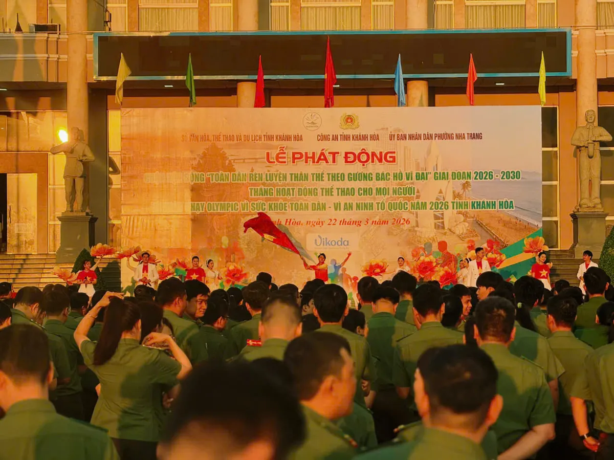 Kh&aacute;nh H&ograve;a: Hơn 5.000 người tham gia Ng&agrave;y chạy Olympic V&igrave; sức khỏe to&agrave;n d&acirc;n - V&igrave; an ninh Tổ quốc năm 2026 - Ảnh 1.