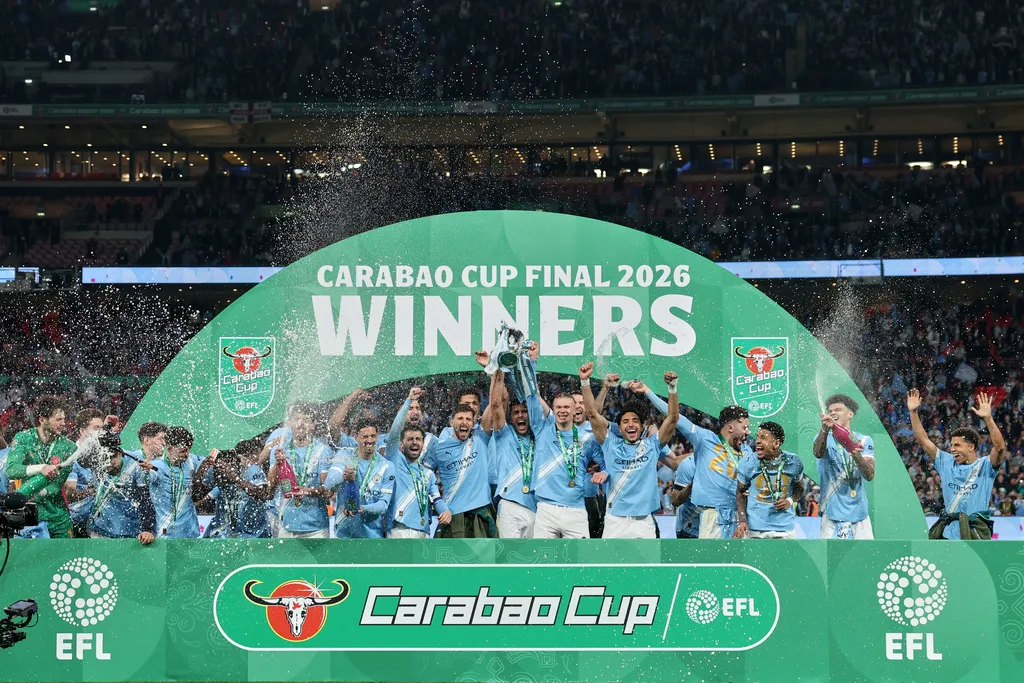 Arsenal trả giá vì sai lầm, Man City lên ngôi tại Wembley- Ảnh 4.