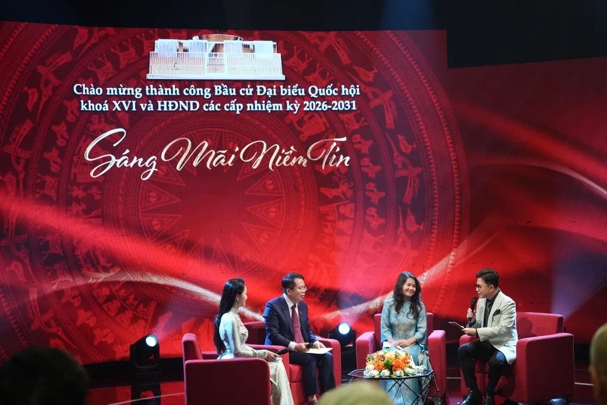 S&aacute;ng m&atilde;i niềm tin: Bản h&ograve;a ca của &yacute; ch&iacute; v&agrave; l&ograve;ng d&acirc;n sau ng&agrave;y hội bầu cử - Ảnh 6.