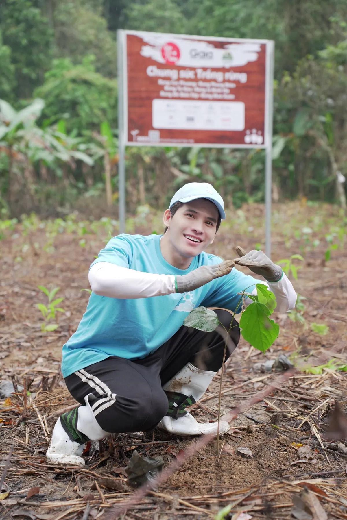 Điểm tin sao Việt: MC M&ugrave; Tạt lần đầu gọi Đức Huy l&agrave; 'anh' trong lễ cưới - Ảnh 4.