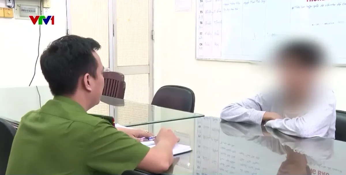 Thao t&uacute;ng t&acirc;m l&yacute; để &ldquo;bắt c&oacute;c trực tuyến&rdquo;: Cảnh b&aacute;o thủ đoạn lừa đảo mới - Ảnh 2.