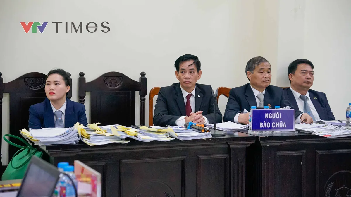 H&agrave; Nội: Cựu hiệu trưởng Trường THCS Ba Đ&igrave;nh hầu t&ograve;a v&igrave; thu tiền dạy th&ecirc;m vượt quy định- Ảnh 4.