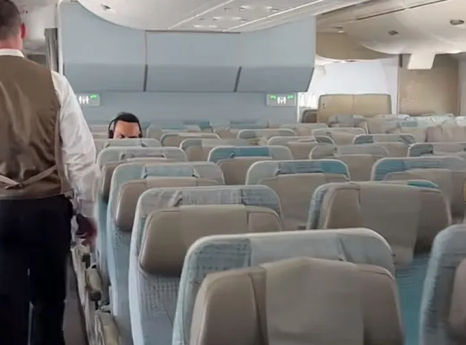 Chuyến bay &ldquo;ma&rdquo; tới Dubai: H&atilde;ng h&agrave;ng kh&ocirc;ng lao đao v&igrave; xung đột Trung Đ&ocirc;ng- Ảnh 1.