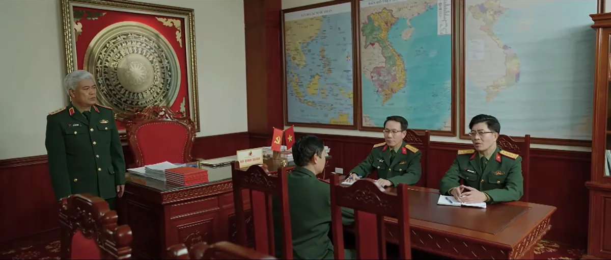 Kh&ocirc;ng giới hạn - Tập 31: H&agrave;ng loạt phụ nữ bị bắt l&agrave;m con tin, Phương Trang lộ bộ mặt t&agrave;n &aacute;c - Ảnh 1.