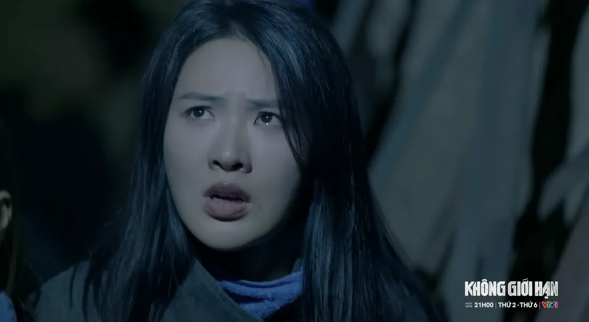 Kh&ocirc;ng giới hạn - Tập 32: Nội bộ nh&oacute;m phản động chĩa s&uacute;ng v&agrave;o nhau, nh&oacute;m con tin được giải cứu - Ảnh 2.