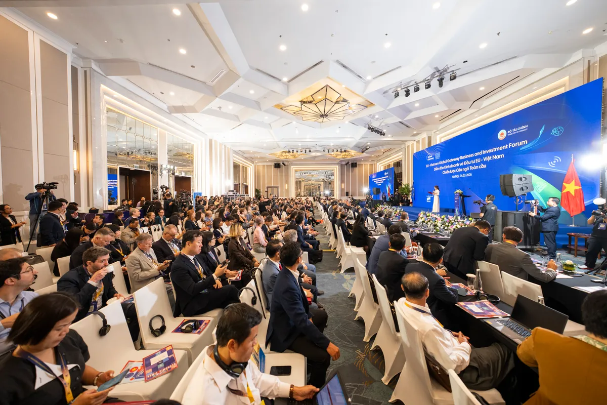 EU đầu tư 560 triệu Euro v&agrave;o giao th&ocirc;ng, năng lượng sạch tại Việt Nam - Ảnh 2.