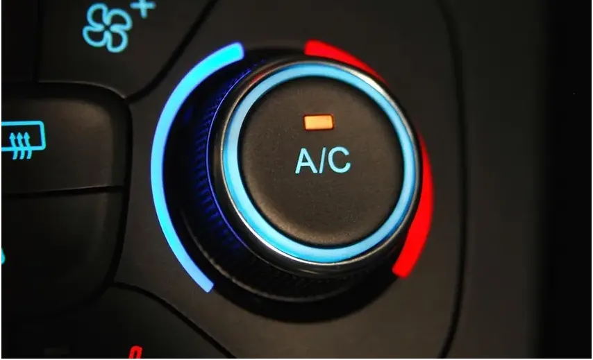 Bật điều h&ograve;a hết c&ocirc;ng suất khi vừa khởi động &ocirc; t&ocirc; c&oacute; tốn xăng hơn?- Ảnh 1.