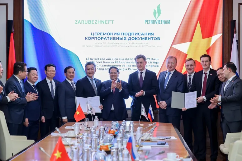 Thủ tướng Phạm Minh Ch&iacute;nh thăm, l&agrave;m việc với đối t&aacute;c h&agrave;ng đầu của Việt Nam về dầu kh&iacute;- Ảnh 3.