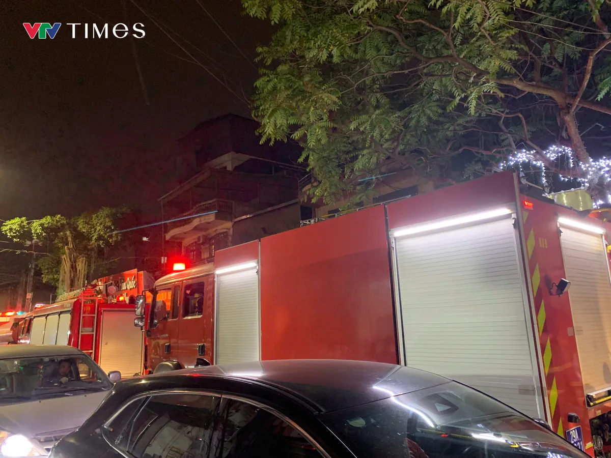 H&agrave; Nội: Nguy&ecirc;n nh&acirc;n ch&aacute;y nh&agrave; ng&otilde; 218 Lĩnh Nam, phường Ho&agrave;ng Mai - Ảnh 1.