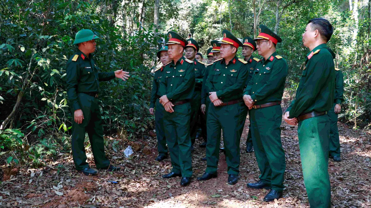 Giữ đất, giữ rừng, tạo sinh kế &ndash; Đo&agrave;n Kinh tế - Quốc ph&ograve;ng Quảng Sơn củng cố &ldquo;thế trận l&ograve;ng d&acirc;n&rdquo; - Ảnh 2.