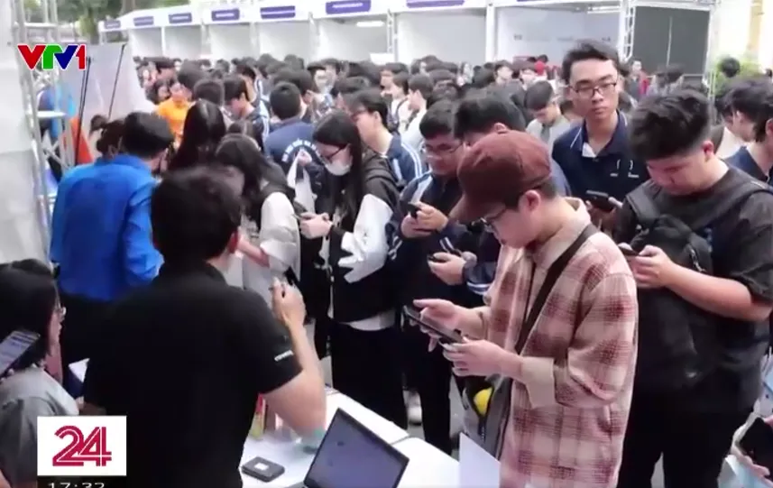 Chuyển đổi số trong hoạt động kết nối, tuyển dụng việc l&agrave;m - Ảnh 1.