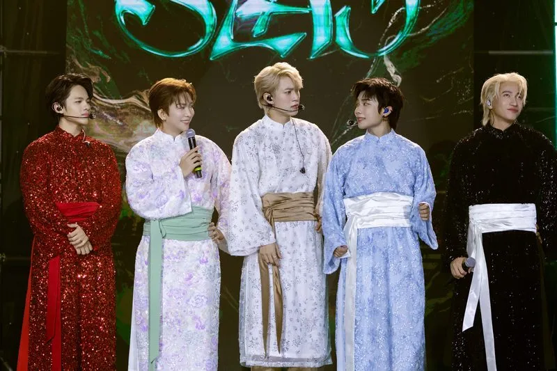 Kh&aacute;n giả "n&iacute;n thở" xem Tăng Ph&uacute;c nhảy tango  - Ảnh 3.