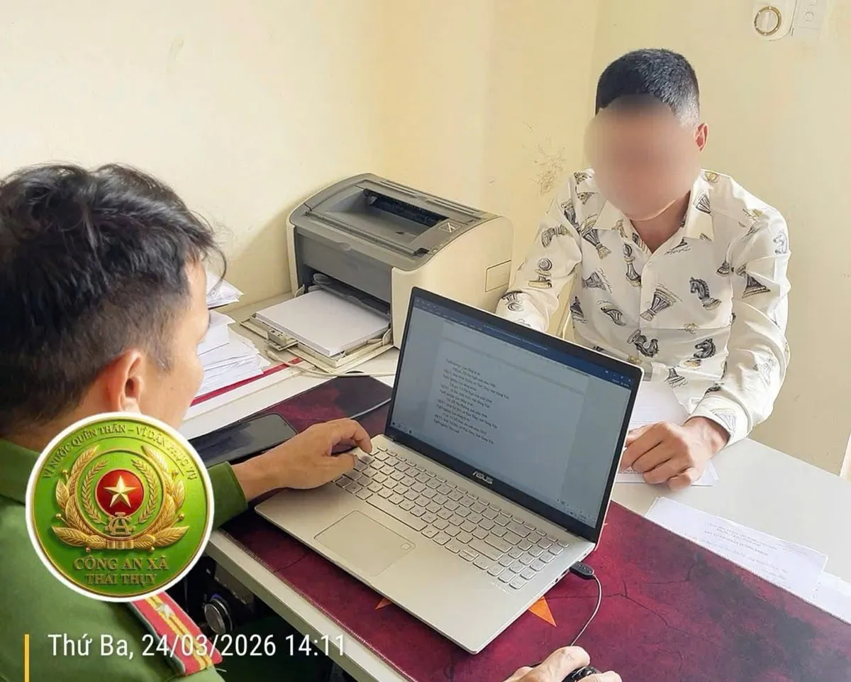 Hưng Y&ecirc;n: Triệu tập thanh ni&ecirc;n h&agrave;nh hung người giao h&agrave;ng- Ảnh 3.