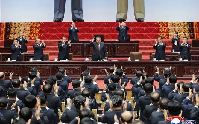 Nhà lãnh đạo Triều Tiên Kim Jong Un (thứ 4, trái) tại kỳ họp thứ nhất của Quốc hội tại Bình Nhưỡng, ngày 22/3/2026 (Ảnh: Yonhap/TTXVN)