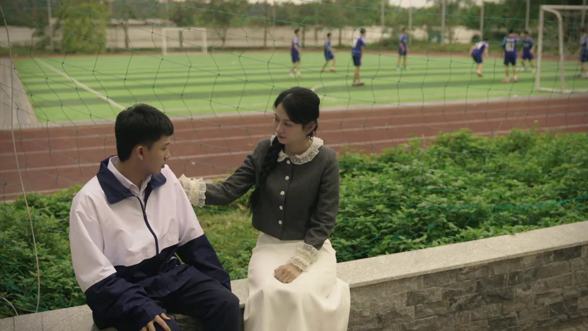 Bước chân vào đời - Tập 13: Bị mẹ Quân xúc phạm nặng nề, bà Thương đi cấp cứu - Ảnh 6.