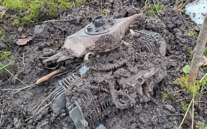 Xác UAV cảm tử của Ukraine tại quận Kraslava, Latvia, ngày 25/3/2026 (Ảnh: Bộ Quốc phòng Latvia)