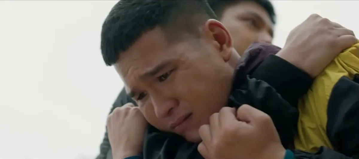 Phim Kh&ocirc;ng giới hạn - Tập 32: Phong - Trang trốn tho&aacute;t, lực lượng bộ đội giải cứu con tin trong hầm sập - Ảnh 10.