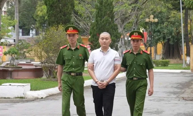 Học sinh lớp 12 lập tr&igrave;nh m&atilde; độc, c&ugrave;ng nh&oacute;m tội phạm chiếm quyền hơn 94.000 m&aacute;y t&iacute;nh- Ảnh 2.