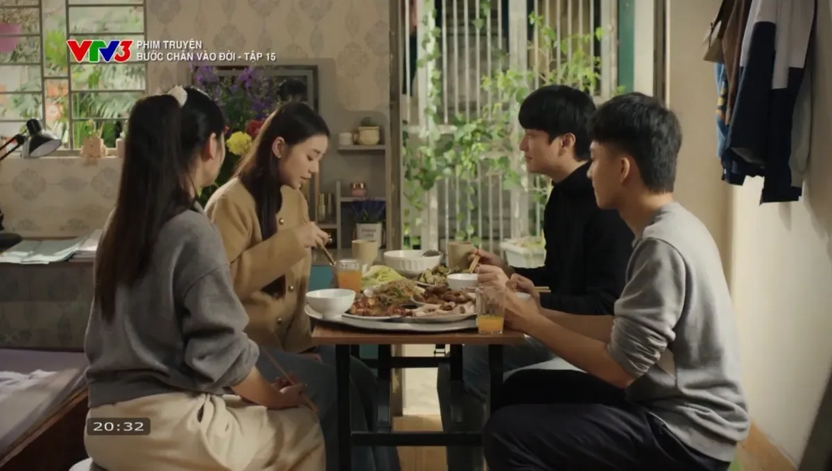 Bước ch&acirc;n v&agrave;o đời - Tập 15: Qu&acirc;n cố gắng h&ograve;a nhập với gia đ&igrave;nh Thương - Ảnh 9.