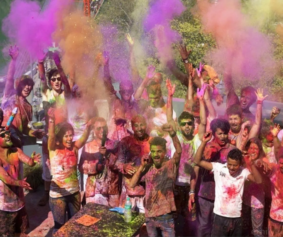 Holi - Lễ hội sắc màu của người Ấn- Ảnh 1. Holi - Lễ hội sắc màu của người Ấn- Ảnh 1.