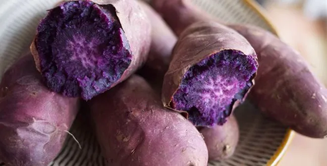 Khoai lang t&iacute;m: Thực phẩm gi&agrave;u dinh dưỡng với nhiều lợi &iacute;ch cho sức khỏe- Ảnh 1.