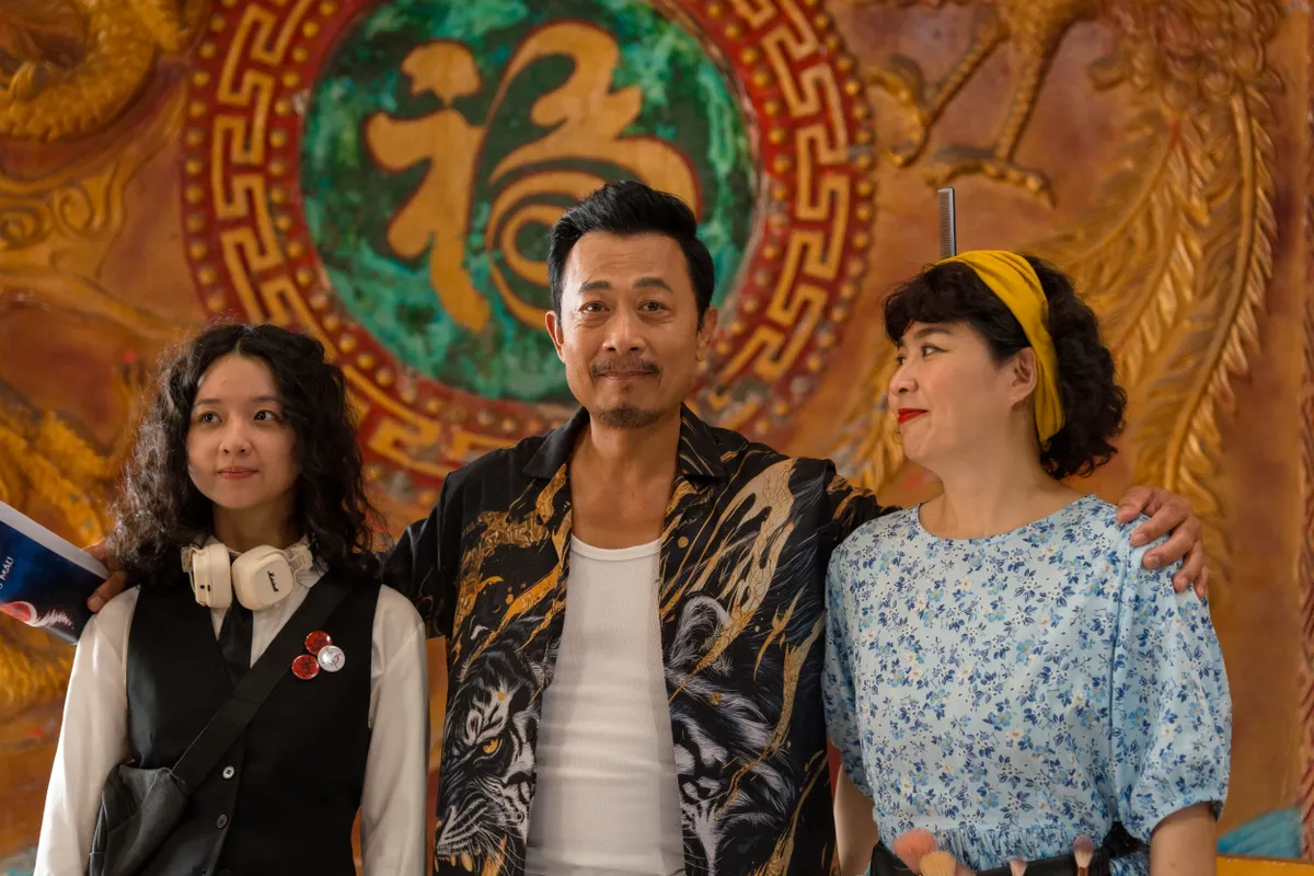 Ph&iacute;a sau tiếng cười của nghệ sĩ - Ảnh 4.