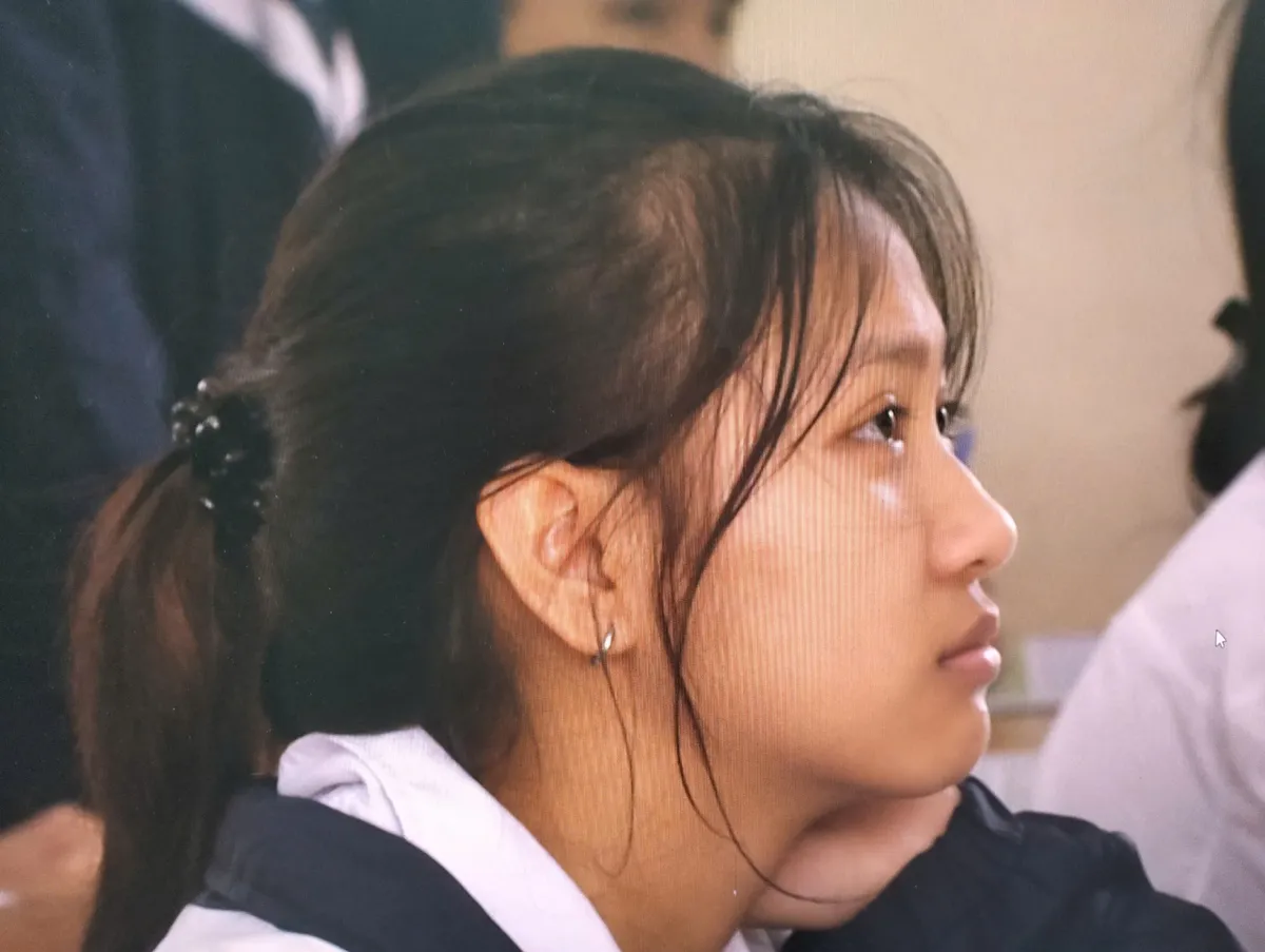 Nữ sinh ngh&egrave;o Th&aacute;i Nguy&ecirc;n v&agrave; h&agrave;nh tr&igrave;nh viết tiếp giấc mơ đến trường- Ảnh 3.