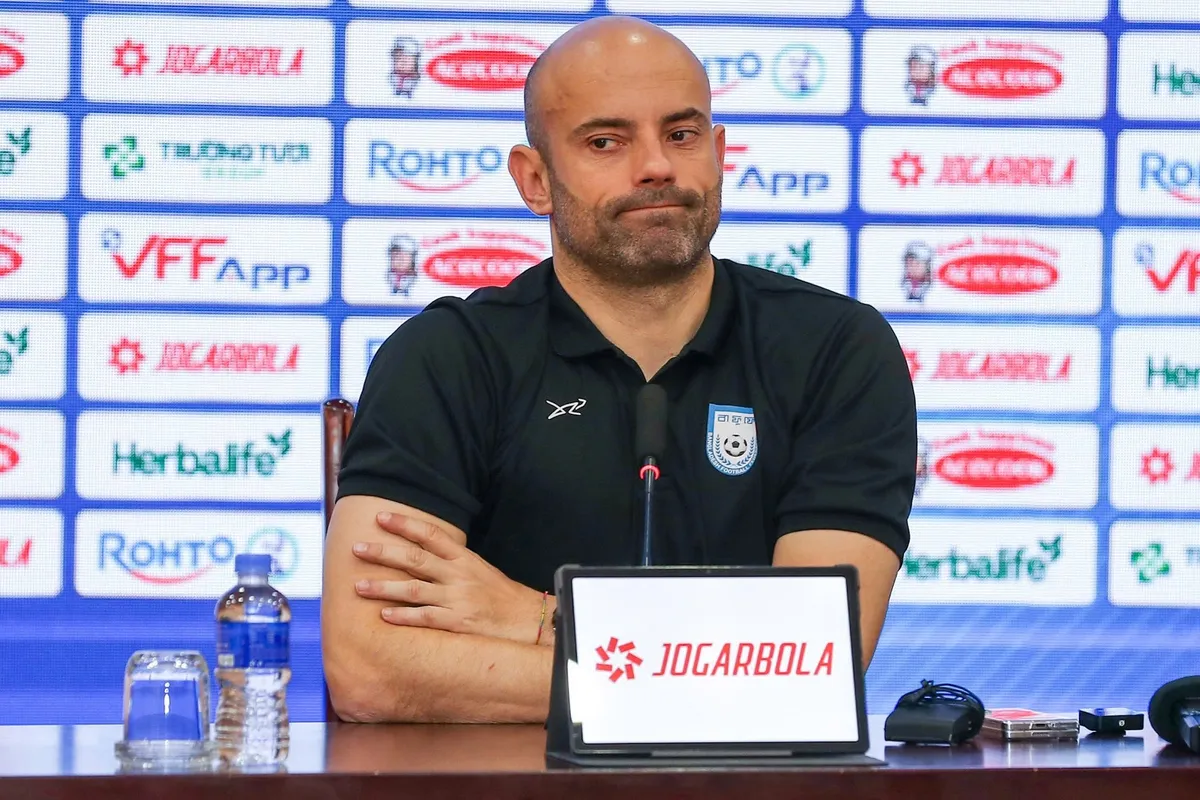 HLV Javier Cabrera: Đội tuyển Việt Nam có thể đánh bại Malaysia- Ảnh 1. HLV Javier Cabrera: Đội tuyển Việt Nam có thể đánh bại Malaysia- Ảnh 1.