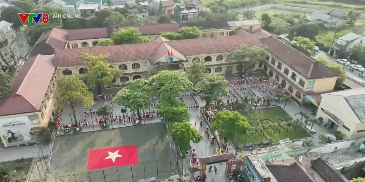 Học làm chiến sĩ để thêm yêu quê hương đất nước- Ảnh 2. Học làm chiến sĩ để thêm yêu quê hương đất nước- Ảnh 2.