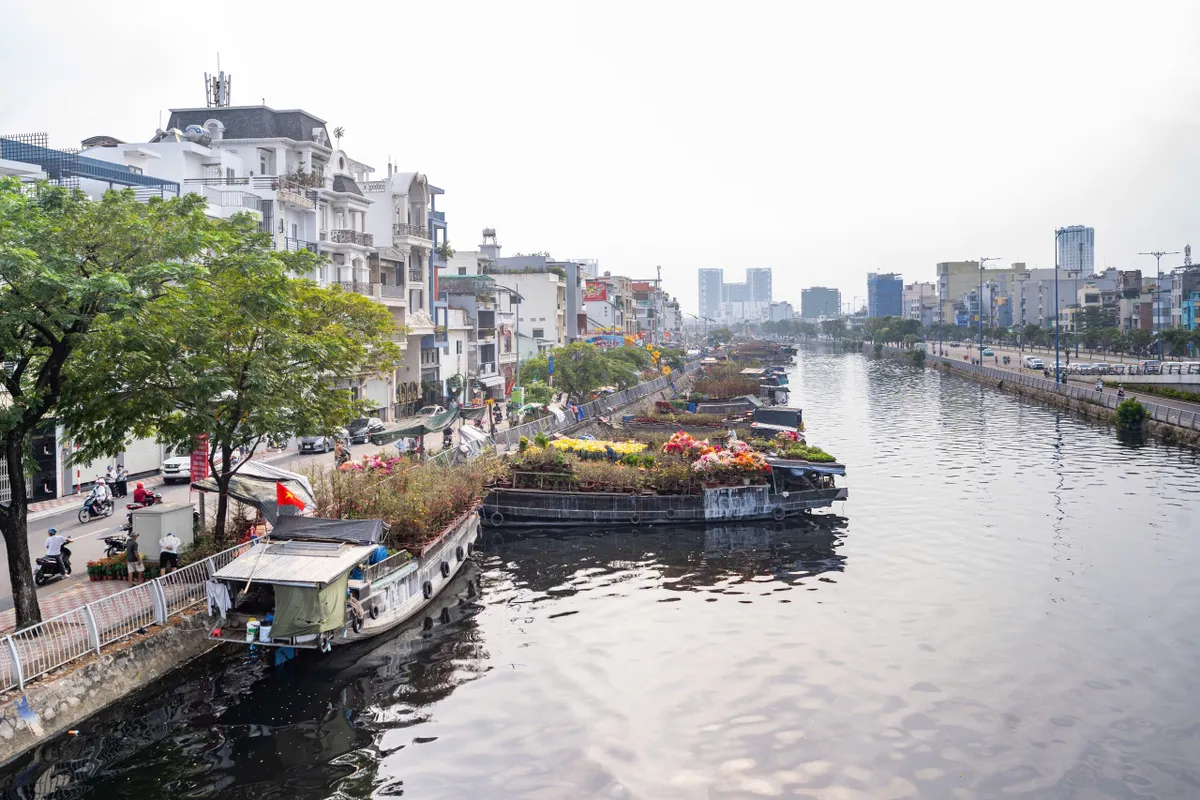 Thương hồ bến Bình Đông: Dòng chảy ký ức- Ảnh 13. Thương hồ bến Bình Đông: Dòng chảy ký ức- Ảnh 13.