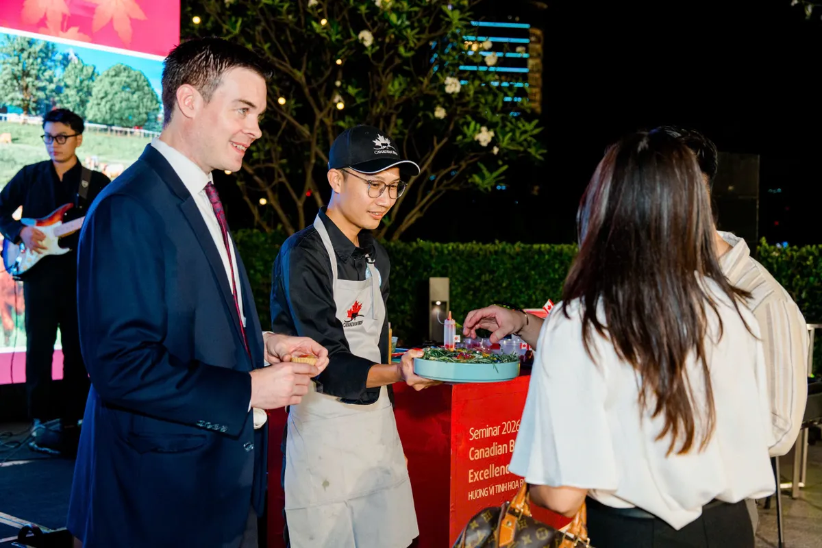 Món 'bún bò gel' Việt Nam gây chú ý tại sự kiện giao lưu ẩm thực quốc tế- Ảnh 2. Món 'bún bò gel' Việt Nam gây chú ý tại sự kiện giao lưu ẩm thực quốc tế- Ảnh 2.