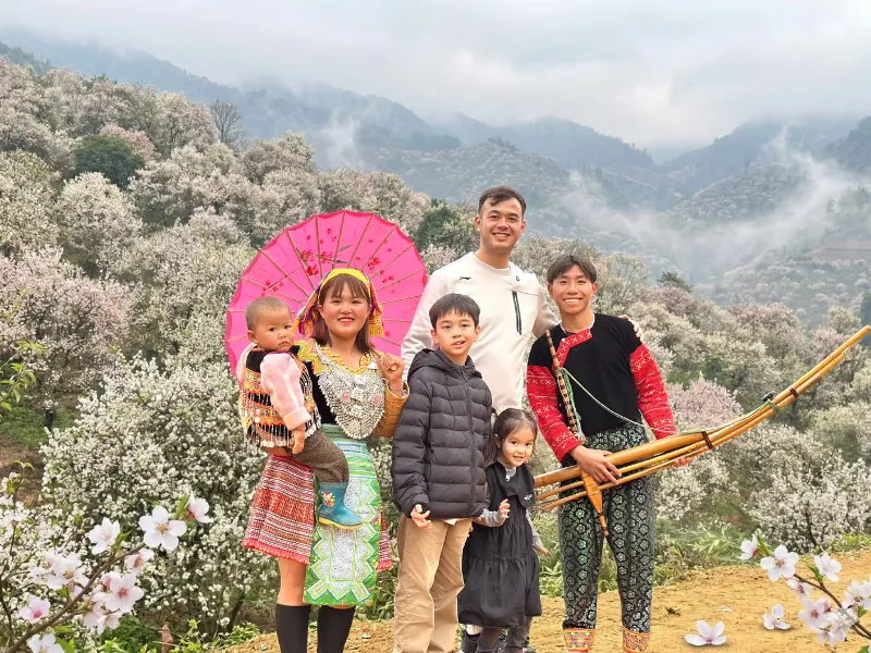 Cha con vạn dặm - H&agrave;nh tr&igrave;nh 3 ng&agrave;y khiến &ocirc;ng bố người Đức hiểu con theo một c&aacute;ch kh&aacute;c- Ảnh 2.