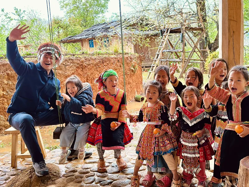 Cha con vạn dặm - H&agrave;nh tr&igrave;nh 3 ng&agrave;y khiến &ocirc;ng bố người Đức hiểu con theo một c&aacute;ch kh&aacute;c- Ảnh 5.