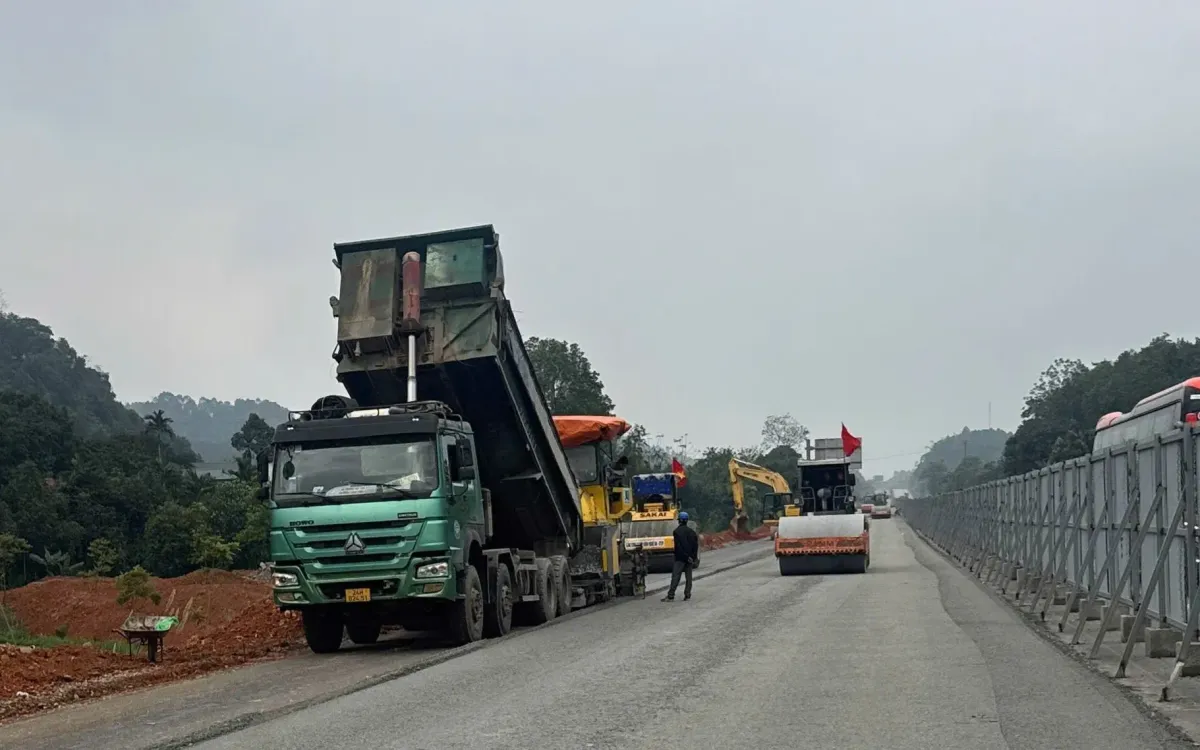 Cục Đường bộ Việt Nam yêu cầu khắc phục bất cập thi công tuyến cao tốc Nội Bài - Lào Cai