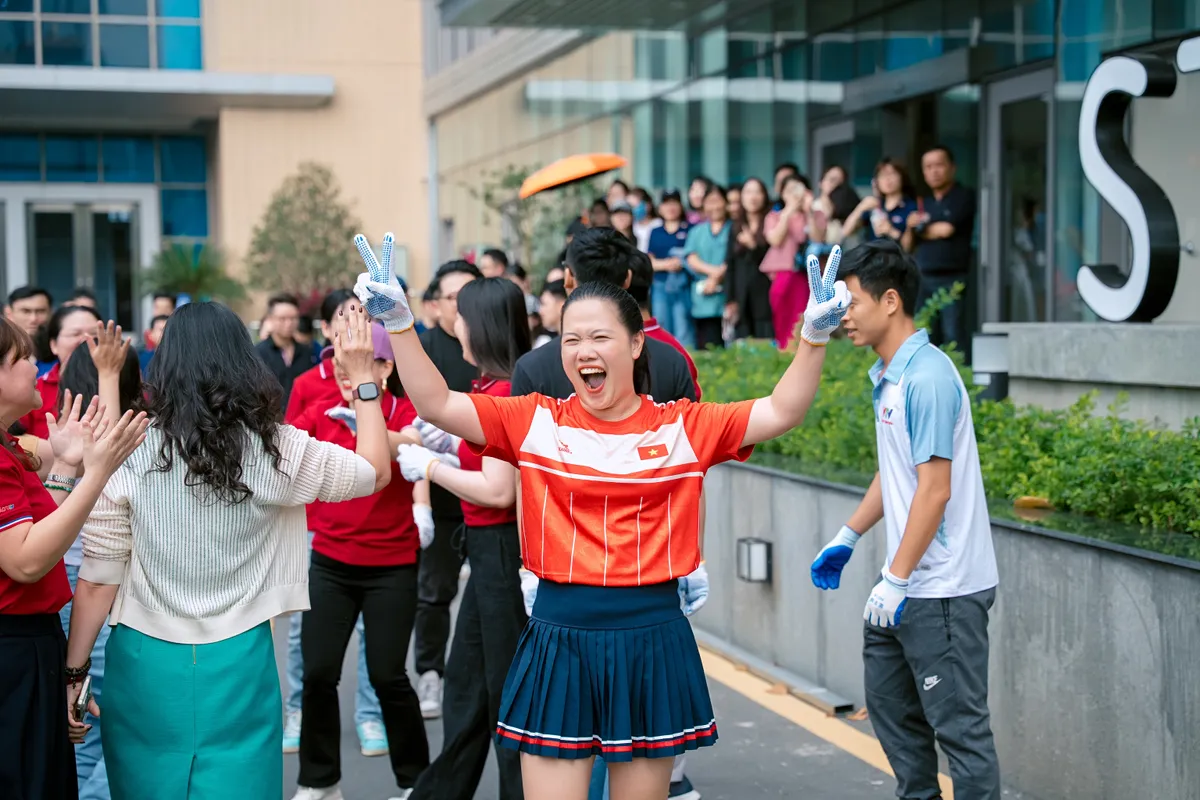 Tuổi trẻ VTV sôi nổi với các hoạt động thể thao chào mừng 95 năm thành lập Đoàn TNCS Hồ Chí Minh- Ảnh 8. Tuổi trẻ VTV sôi nổi với các hoạt động thể thao chào mừng 95 năm thành lập Đoàn TNCS Hồ Chí Minh - Ảnh 9.